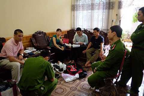 cửa cuốn, cửa hàng thiết bị ảnh, Hà Nội