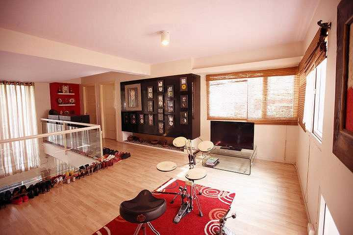 Cặp đôi không trưng bày quá nhiều đồ đạc