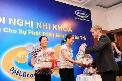 Vinamilk ứng dụng thành công nghiên cứu mới của DSM Thụy Sĩ cho sữa bột trẻ em Dielac Alpha Gold- “ Đặc Chế Cho Sự Phát Triển Trí Não”