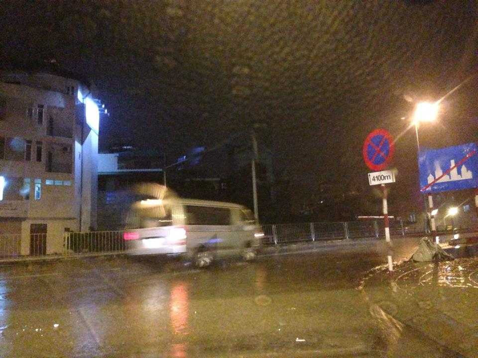 Toàn cảnh bão số 3 quần thảo đất liền với sức gió khủng khiếp