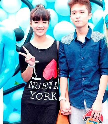 Tay trong tay xuất hiện ở các sự kiện