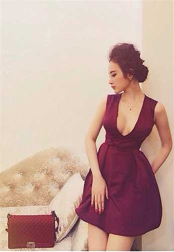 Angela Phương Trinh già dặn trước tuổi.