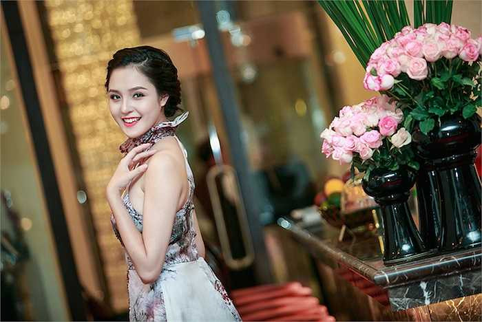 Nhan sắc Hoàng Anh ngày càng rạng ngời sau cuộc thi.