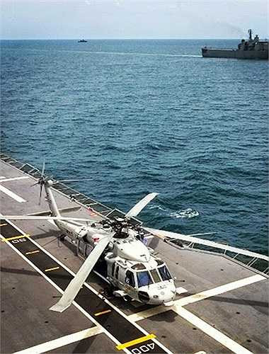 Sàn đáp máy bay trên tàu HTMS Chakri Naruebet R9-11