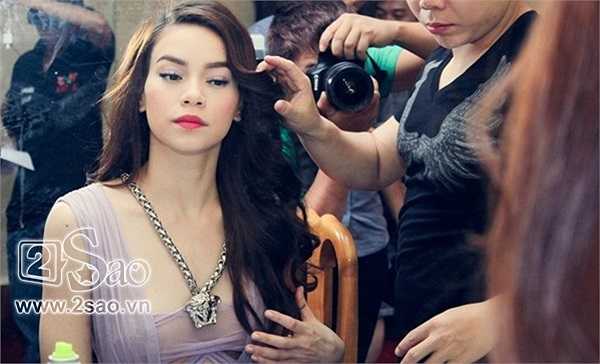 Hồ Ngọc Hà luôn được người hâm mộ và những nhãn hàng về tóc săn đón vì mái tóc đẹp