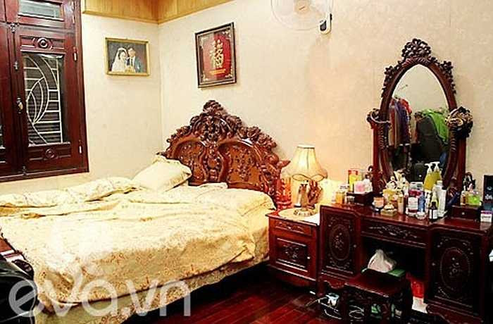 Chiếc giường được tạo ra dựa trên thiết kế cho hoàng gia Anh giai đoạn 1640 - 1740. Trên mỗi chiếc giường đều có gắn dấu ấn với dòng chữ 'Dorme bene, vive bene', có nghĩa là 'Ngủ ngon, sống khỏe'.