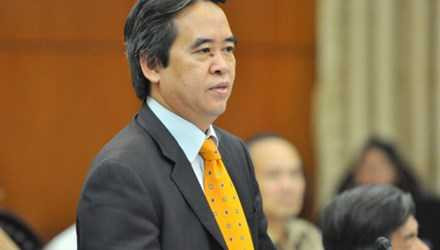 Thống đốc Nguyễn Văn Bình chuẩn bị trả lời chất vấn tại Thường vụ Quốc hội.