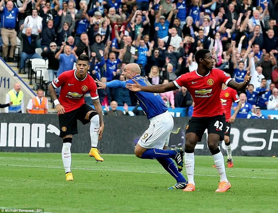 Tin sáng 22/9: Van Gaal bình thản sau thất bại nhục nhã