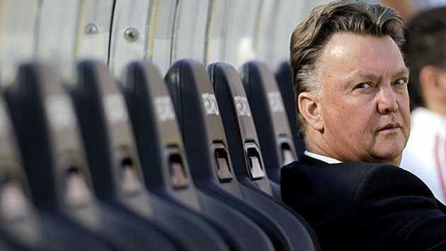 Nhưng Van Gaal không còn lựa chọn nào khác
