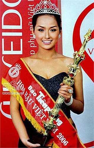 So với hồi mới đăng quang hoa hậu, vòng một của Mai Phương Thúy không được phì nhiêu như hiện tại.