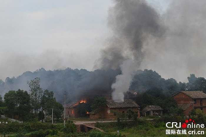 Theo báo cáo ban đầu của cơ quan địa phương, khoảng 6 người chết, 38 người bị thương trong vụ nổ pháo hoa