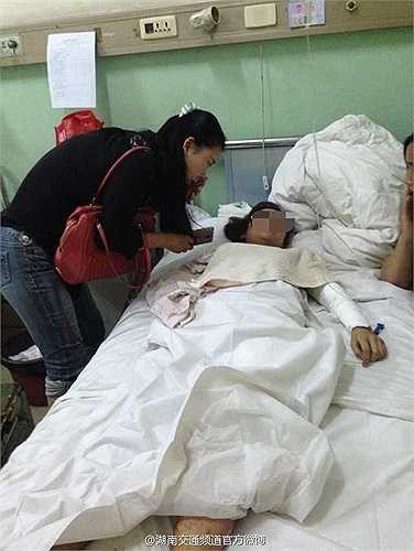 Những người bị thương đang nằm viện điều trị