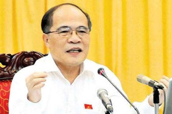 Chủ tịch Quốc hội Nguyễn Sinh Hùng cho rằng quyết định của 13 của Chánh án Tòa án nhân dân TP Hà Nội đã vi phạm nghiêm trọng nguyên tắc độc lập xét xử quy định trong Hiến pháp.