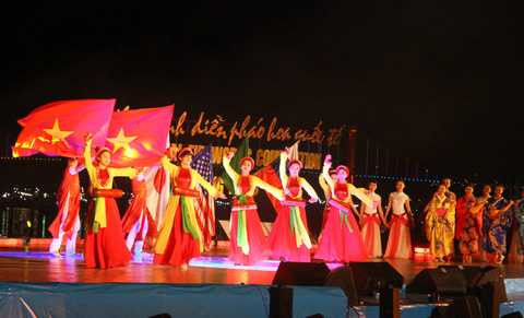 “5 châu tranh tài”, Pháo hoa Quốc tế, Đà Nẵng, DIFC 2015