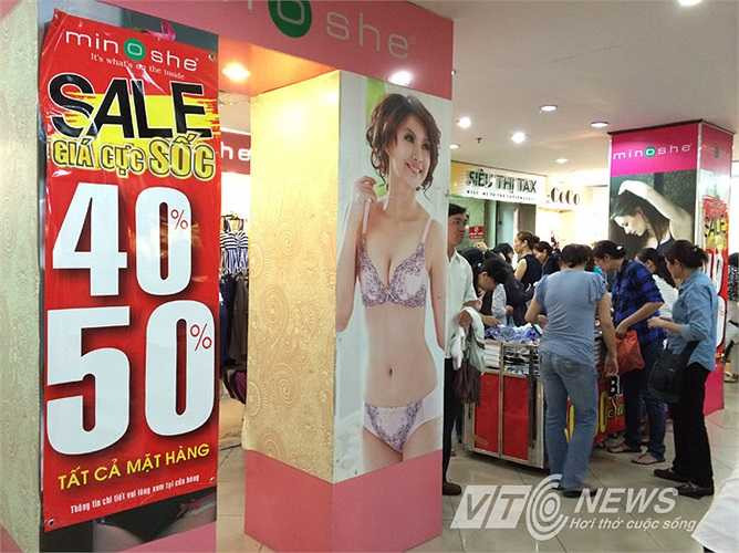 Giảm giá thu hút khách mua