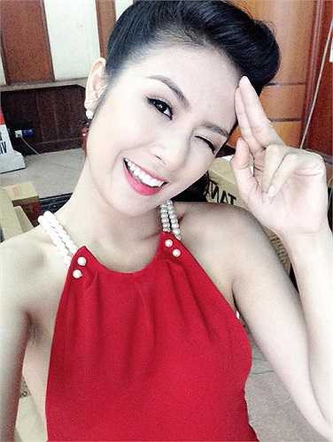 Ngọc Hân nhí nhảnh, đáng yêu.