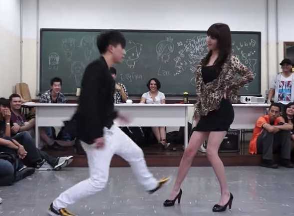 clip nhảy sexy trong lớp