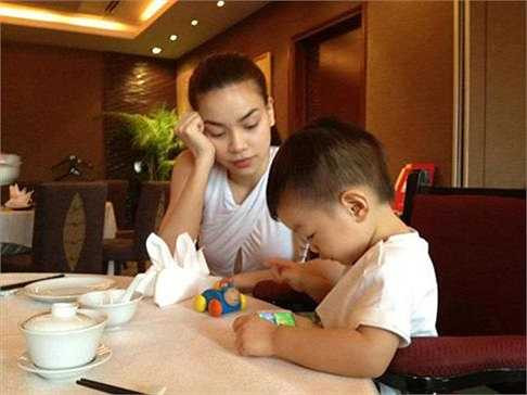 Hà Hồ đã trải qua rất nhiều scandal