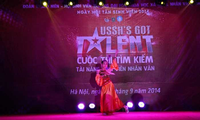 Ngắm trai tài gái sắc trường ĐHKHXH-NV