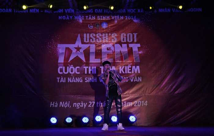 Ngắm trai tài gái sắc trường ĐHKHXH-NV