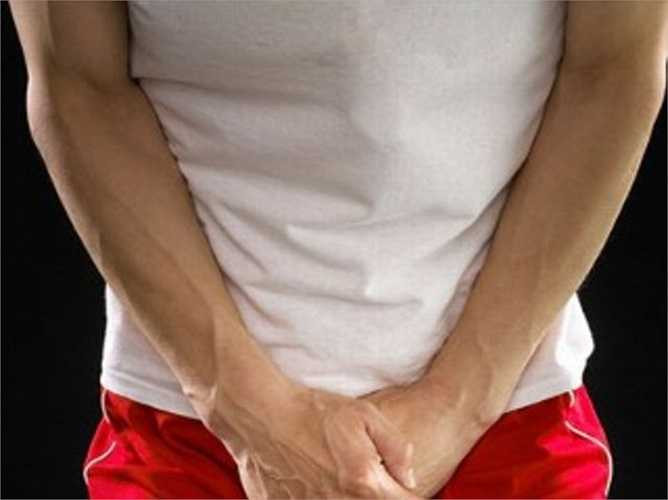 15. Tổn thương thần kinh sinh dục: Loại tổn thương thần kinh này xảy ra do áp lực kéo dài lên tinh hoàn khi bạn đi xe đạp. Tình trạng này gây đau dữ dội và thường được gọi là “Hội chứng của người đi xe đạp”.