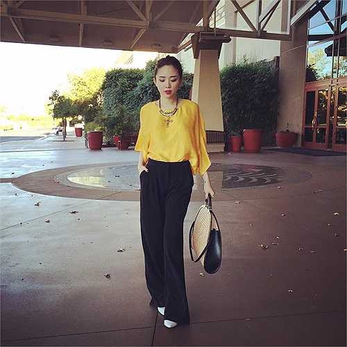 Người đẹp luôn phong cách và làm mình trở nên nổi bật.