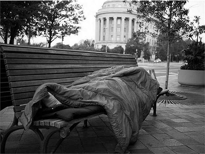 Washington – Mỹ: Thủ đô của nước Mỹ là trung tâm kinh tế, chính trị của cả nước. Nhưng với 6865 người không nhà cửa, thì thủ đô hoa lệ của nước Mỹ không phải là thiên đường hoa lệ của tất cả mọi người.