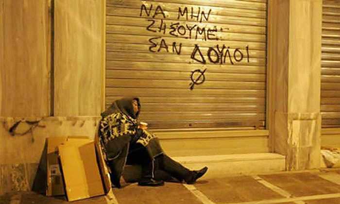 Athens – Hy Lạp: Sau cuộc khủng hoảng kinh tế năm 2009, con số người vô gia cư ở Hy Lạp tăng cao kỷ lục . Riêng thủ đô Athens có tới hơn 9000 vô gia cư, số lượng người vô gia cư không ngừng tăng ước tính đến nay nó đã vượt xa hơn con số báo cáo của chính phủ.