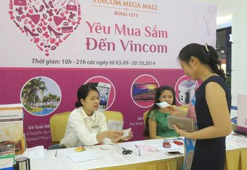 'Yêu mua sắm đến Vincom' - Trúng quà 'khủng'