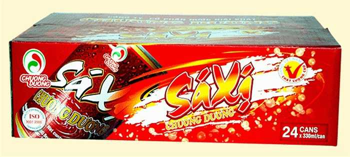 Năm 1993, nhà máy được đổi tên thành công ty Nước giải khát Chương Dương. Nhưng cũng từ đây, khi 2 ông lớn trong ngành giải khát có gas là Coca-Cola và Pepsi vào Việt Nam, một cuộc chiến mới chính thức bắt đầu. Với tiềm lực tài chính mạnh cùng kinh nghiệm lâu năm, những 'gã khổng lồ' đã nhanh chóng chiếm lĩnh thị trường khiến cho xá xị Chương Dương lao đao.