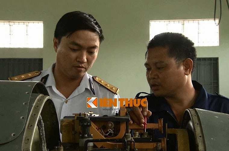  Đây là xưởng sửa chữa vũ khí hải quân. Xưởng này có nhiệm vụ sửa chữa, đảm bảo kỹ thuật cho các trạm thiết bị tên lửa, ngư lôi; quả đạn tên lửa, ngư lôi; các hệ thống điều khiển bắn tên lửa, ngư lôi trên các tàu; các hệ thống điều khiển bắn pháo, thả bom chống ngầm… 