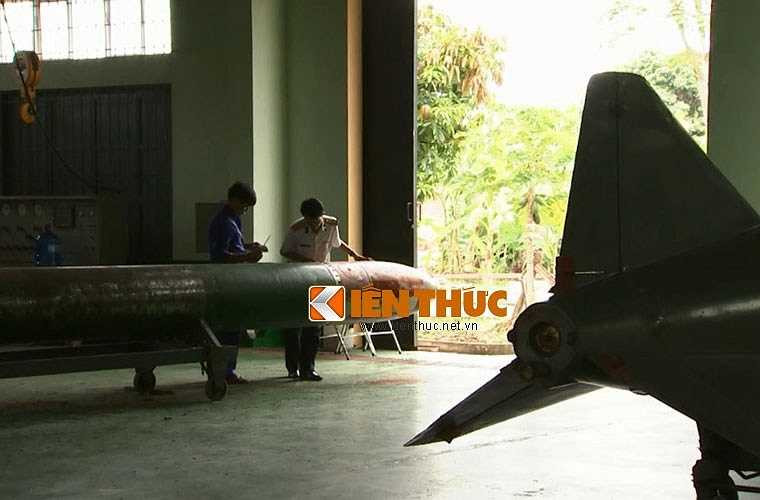 Sửa chữa đạn tên lửa hành trình chống tàu.