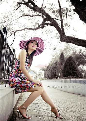 Lâm Oanh từng dự thi Hoa khôi trí tuệ Việt nam (Miss Ltigo).