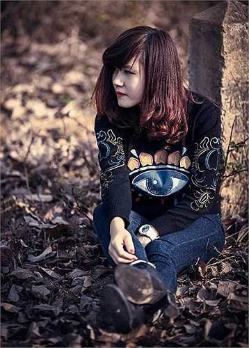 Bên cạnh đó, Thùy còn là Bí thư Đoàn năng nổ, nhiệt tình trong các hoạt động tình nguyện. Cô cũng từng được khen thưởng là cán bộ Đoàn xuất sắc.