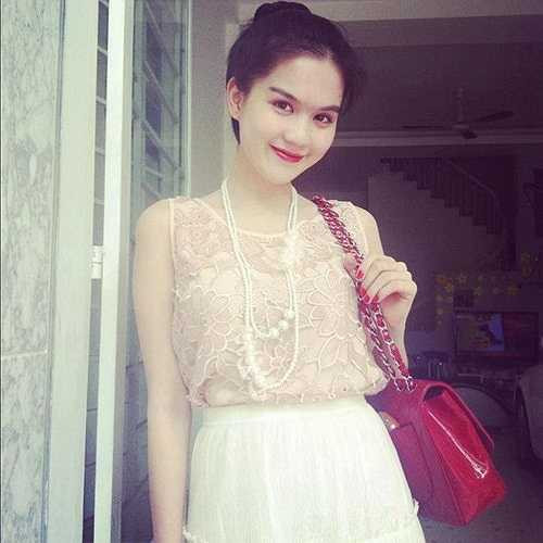 Cũng như những cô gái bình thường khác, Ngọc Trinh có sở thích 'tự sướng'