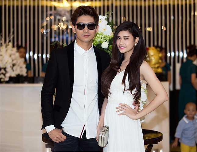 Xuất hiện tại một sự kiện, Trương Quỳnh Anh vô cùng rạng rỡ bên Tim. 