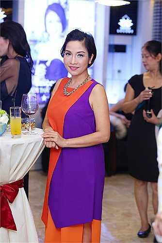 Diva Mỹ Linh.