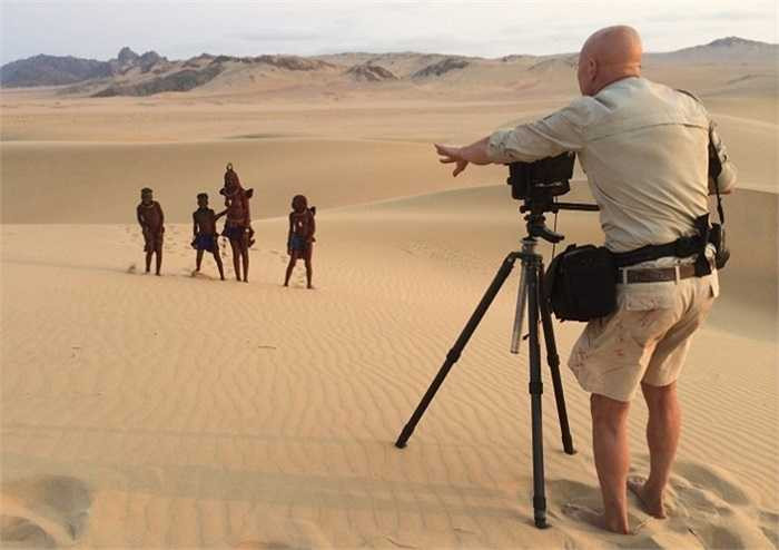 Nhiếp ảnh gia làm việc tại Nambia