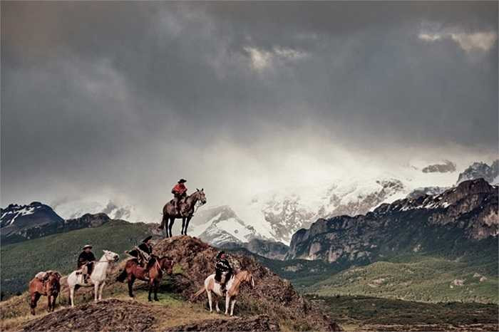 Những người đàn ông Gaucho ở Patagonia, Argentina