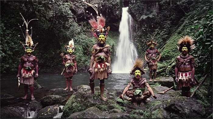 Người dân bộ lạc Huli Wigmen ở Papua New Guinea
