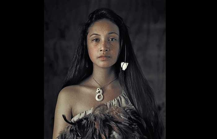 Một cô gái của tộc người Maori ở New Zealand