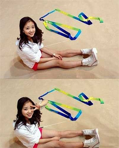 Son Yeon-Jae nổi tiếng khi mới chỉ bước vào độ tuổi 15 bằng việc giành huy chương đồng trong lần tham dự ASIAD 2010. 