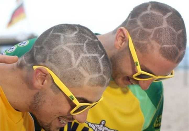 Đối với người đam mê bóng đá, họ luôn thích biến đầu mình trông giống trái bóng