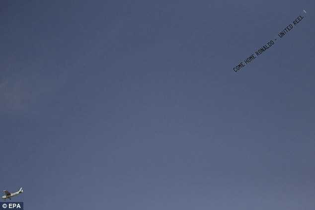 Thời gian gần đây, các CĐV Quỷ đỏ liên tục kêu gọi Ronaldo trở về 'nhà'