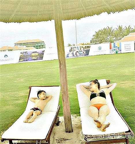 Những bộ đồ cô mặc cũng nhanh chóng trở thành xu hướng.