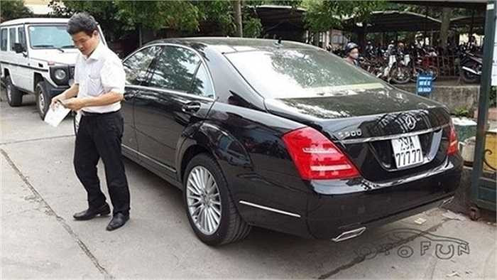 Mercedes-Benz S500 ngũ quý 7. Ảnh: Otofun.