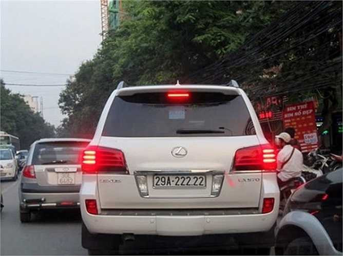 Chiếc SUV Lexus LX570 biển ngũ quý 2.