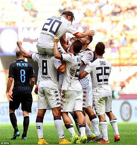 Mới nhất, phong độ nghèo nàn của cựu thủ quân Quỷ đỏ khiến Inter bại trận 1-4 trước Cagliari