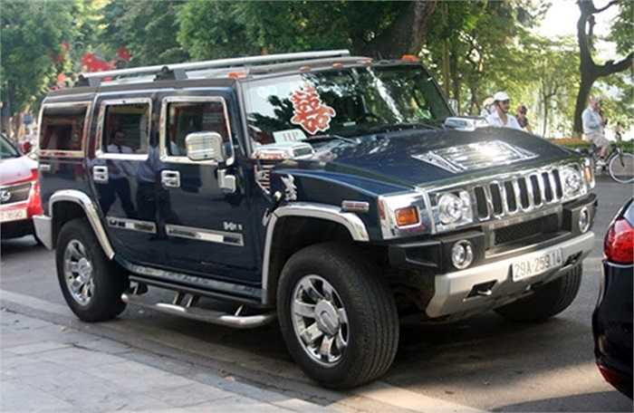 'Chiến binh' off-road sở hữu động cơ V8 cùng ngoại hình cơ bắp.