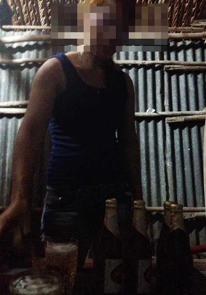 Đường sa ngã của cô gái miệt thứ miền Tây